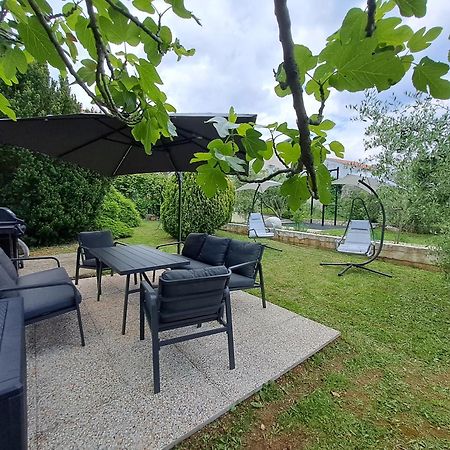 Greta Appartement Vrbnik Buitenkant foto