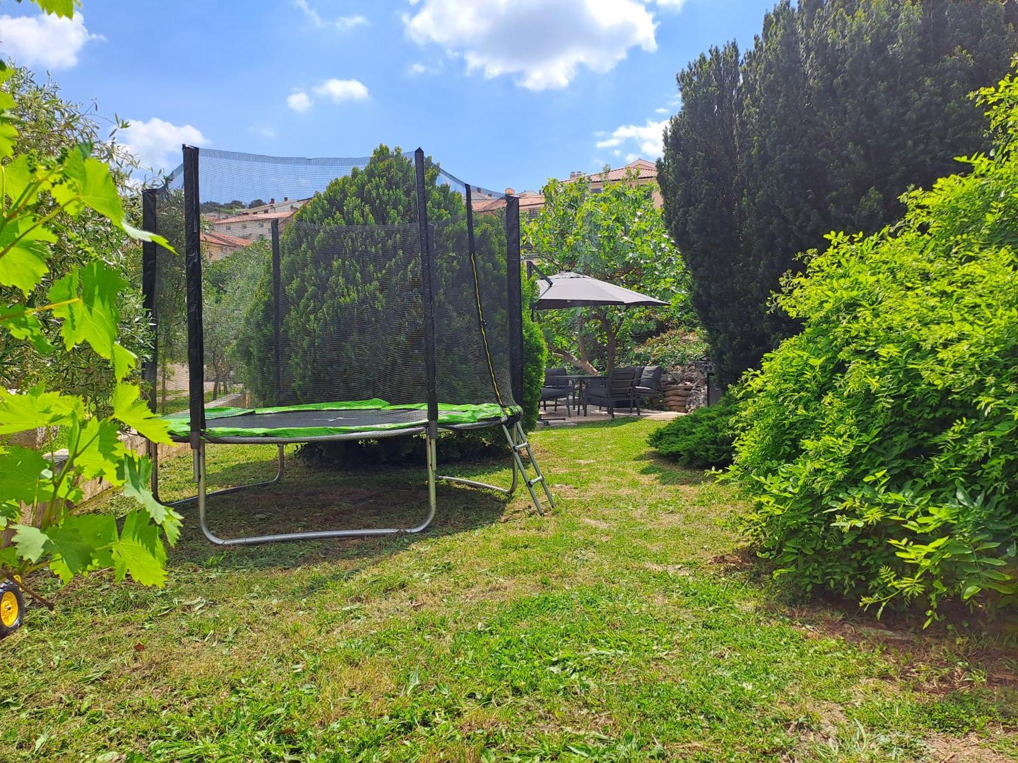 Greta Appartement Vrbnik Buitenkant foto
