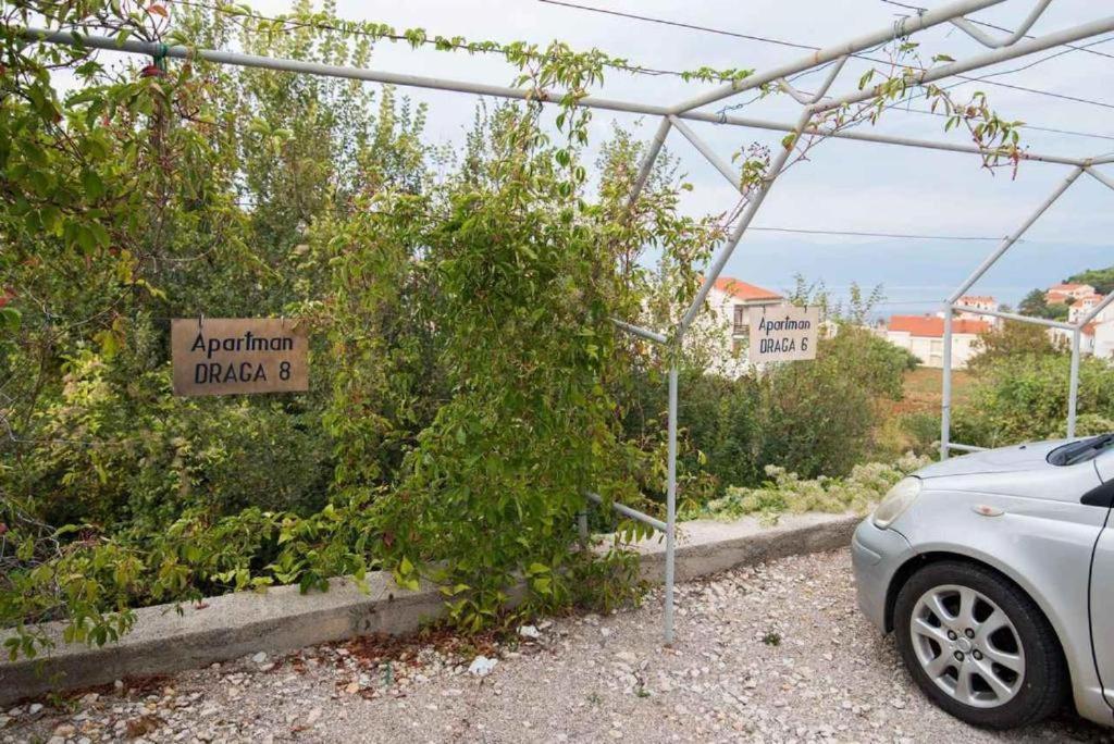 Greta Appartement Vrbnik Buitenkant foto